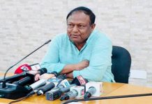 দাম নিয়ন্ত্রণে প্রয়োজনে ডিম আমদানি: বাণিজ্যমন্ত্রী