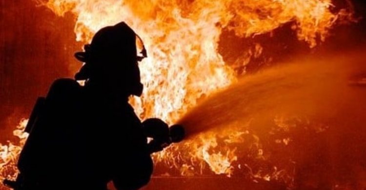 লক্ষ্মীপুরের কমলনগরে বাজারে আগুনে ৮ দোকান পুড়ে গেছে