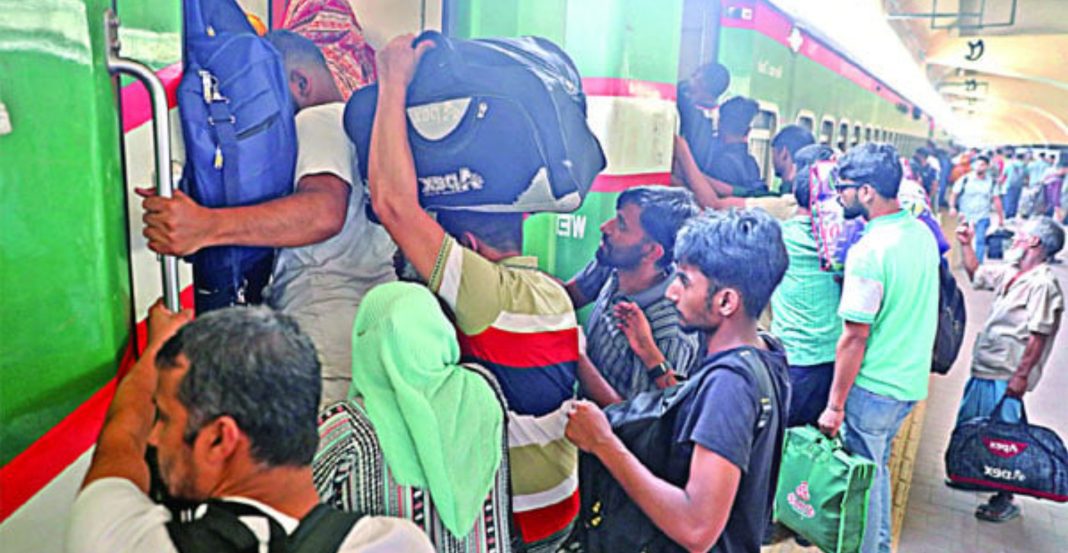 ঈদে ঢাকা ছেড়েছেন ২০ লাখের বেশি মুঠোফোন সিমধারী