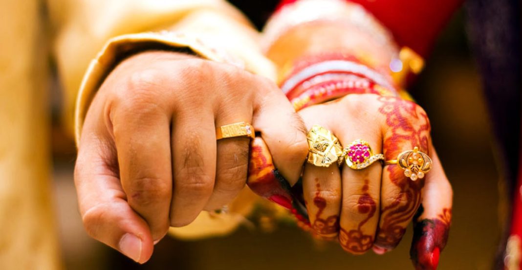 হিন্দু ছেলে মুসলমান সেজে প্রতারনা করে বিবাহ, যশোর কোতয়ালী মডেল থানায় অভিযোগ 