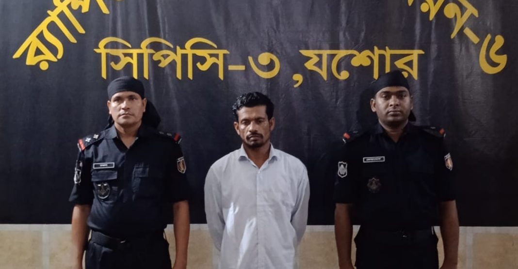 অন্তঃসত্ত্বা স্ত্রীকে পুড়িয়ে হত্যা; স্বামী গ্রেফতার