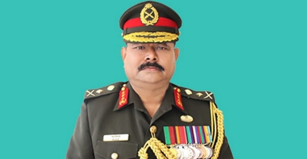 সাবেক সেনাপ্রধান আজিজ আহমেদের বিরুদ্ধে দুর্নীতি অনুসন্ধানের দাবি: সুপ্রিম কোর্ট আইনজীবীর নোটিশ