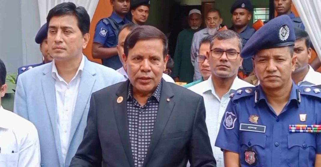 নির্বাচনে কেউ ঝামেলার চেষ্টা করলে কঠোর ব্যবস্থা : ইসি আহসান হাবিব