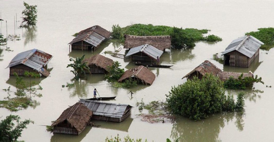 আসাম বন্যায় মৃত্যু ১৫ জনে, বন্যাকবলিত ৬ লাখেরও বেশি মানুষ