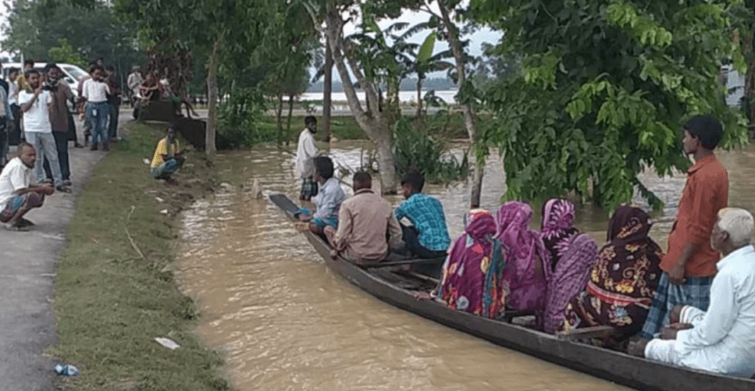 সিলেটে কমছে না বন্যার পানি, বেড়েছে ভোগান্তি