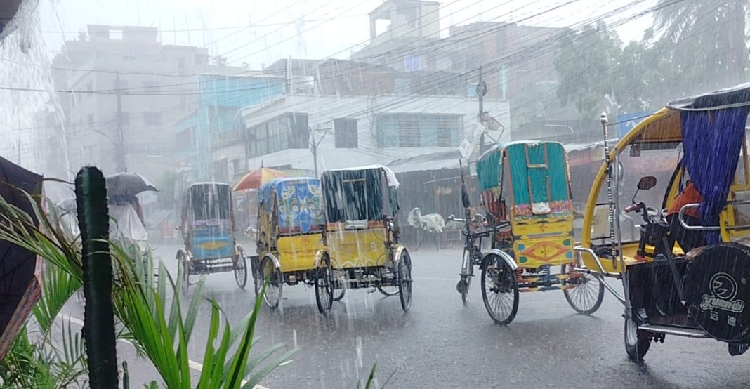 যশোরে ঝুম বৃষ্টি, কতদিন থাকবে জানালো আবহাওয়া অফিস 