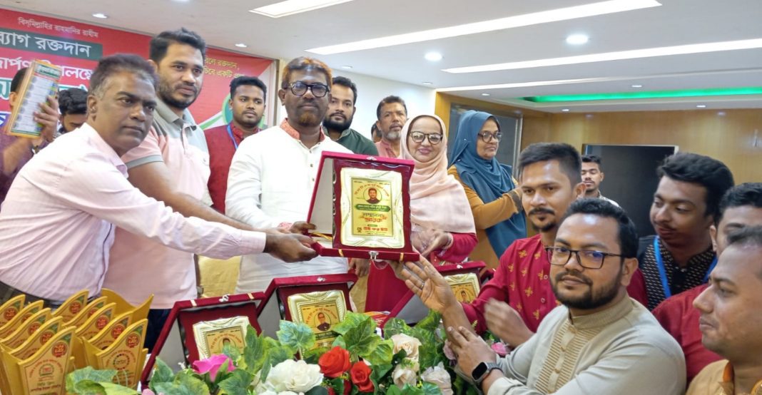 ১৮ হাজার ব্যাগ রক্তদান:কোম্পানীগঞ্জে স্বেচ্ছাসেবীদের মিলনমেলা ও সম্মাননা স্মারক প্রদান