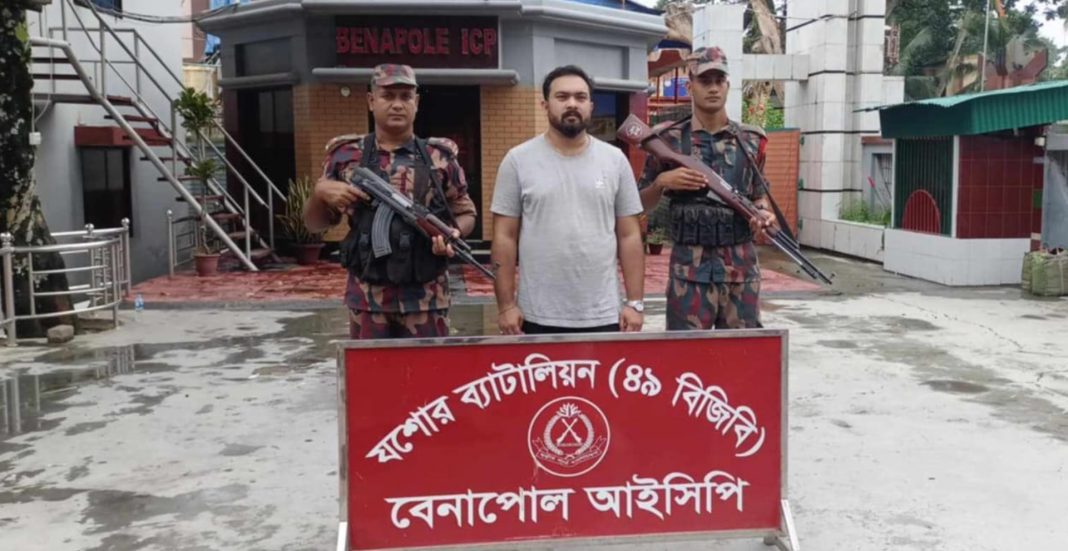 ভারতে পালানোর সময় যশোর ছাত্রলীগের সম্পাদক পল্লব আটক